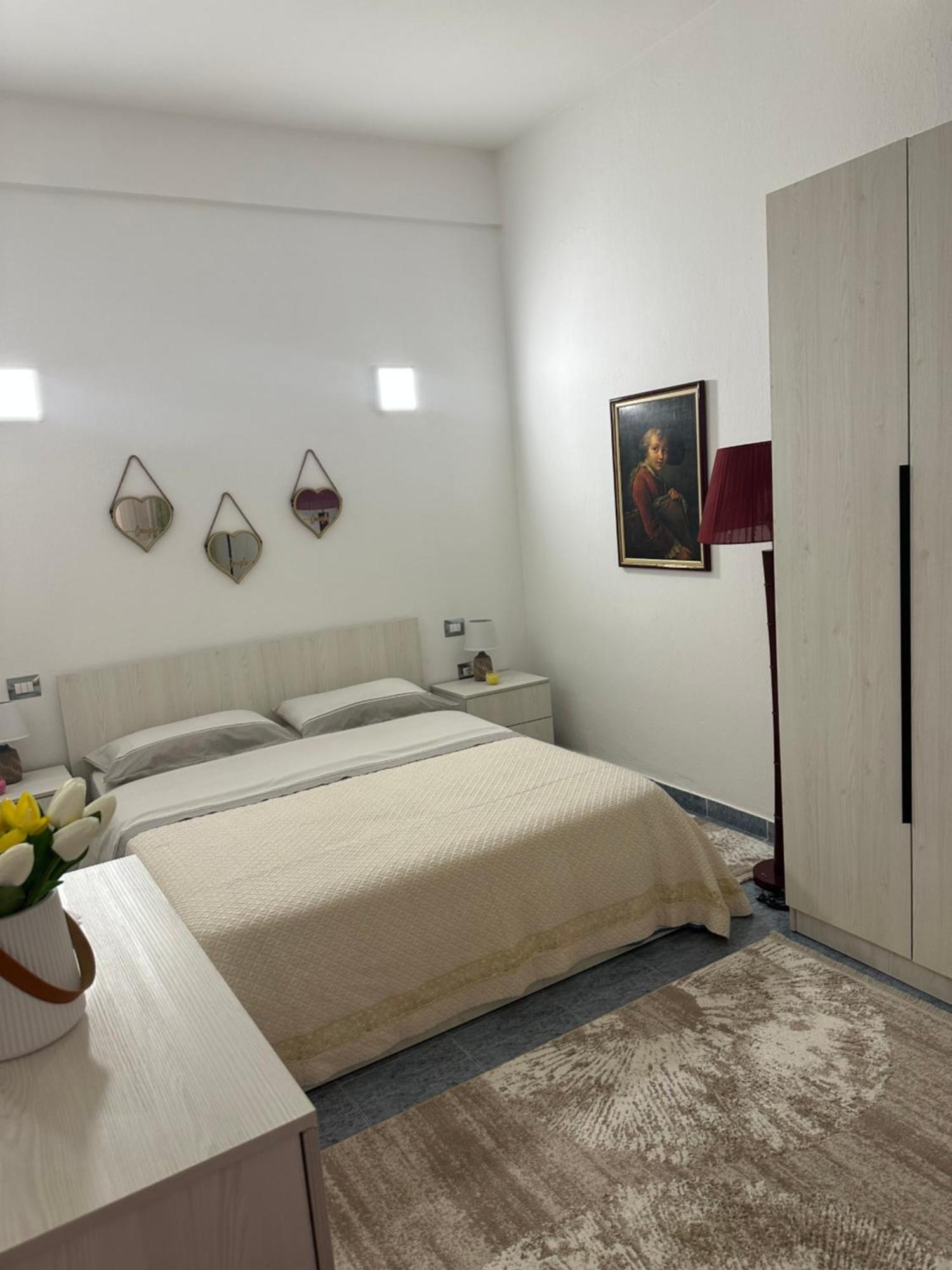 Apartment Near The Centre Of Tirana Buitenkant foto