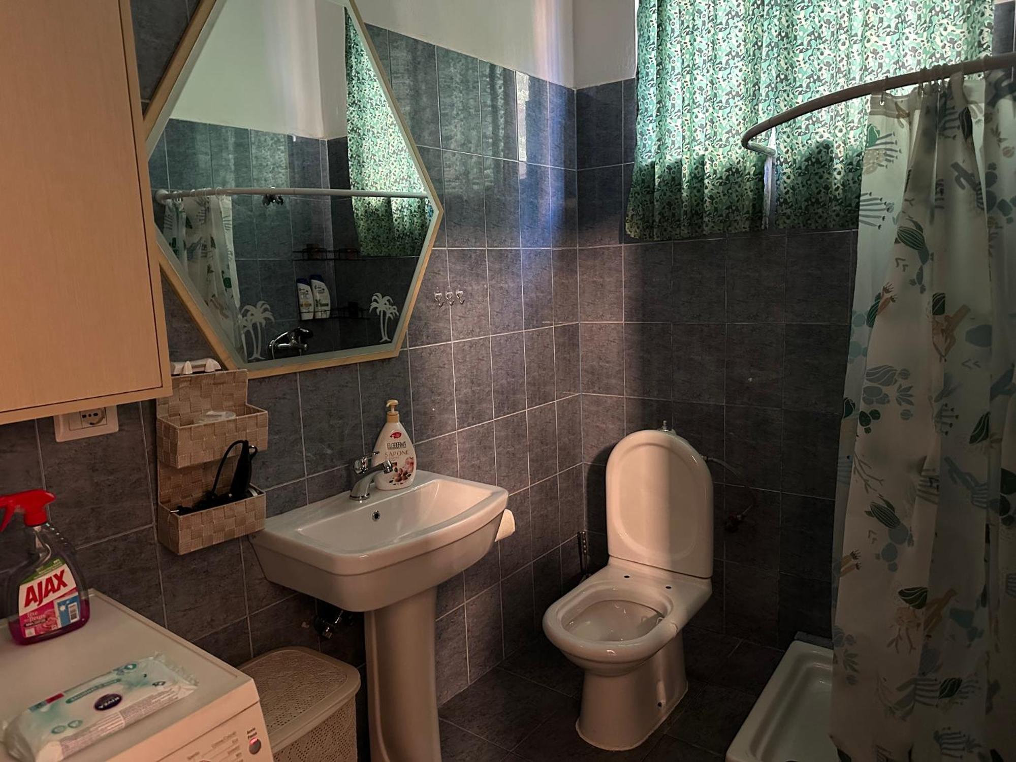 Apartment Near The Centre Of Tirana Buitenkant foto